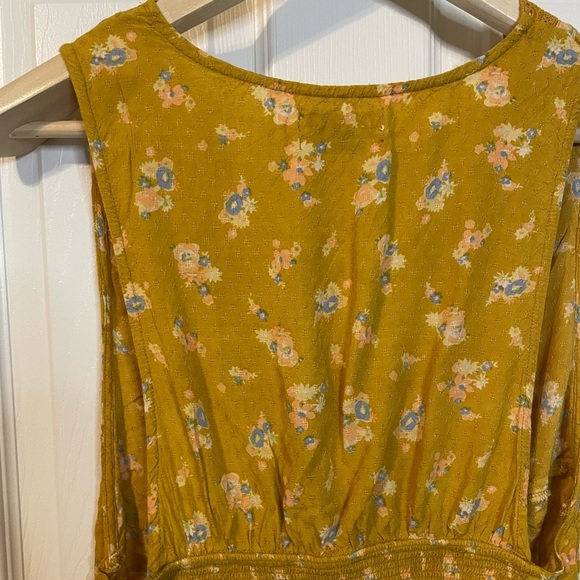 Urban Outfitters mustard yellow feminine floral crop blouse sz L - Picture 5 of 8